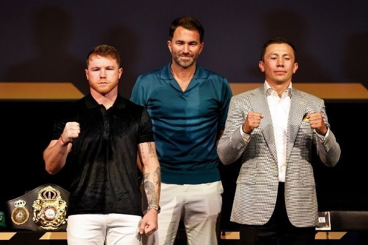 女生脱内衣内裤